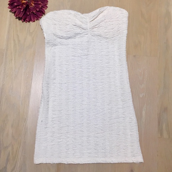 White stretchy strapless Med dress NWT - Picture 3 of 4