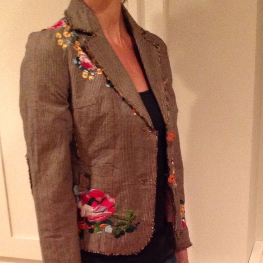 Beautiful Jacket Fully Lined Embroidered Flowers - image 1