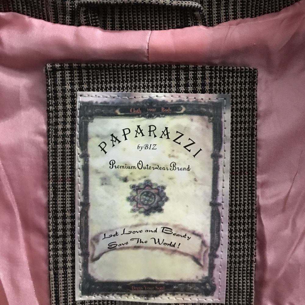 Beautiful Jacket Fully Lined Embroidered Flowers - image 7