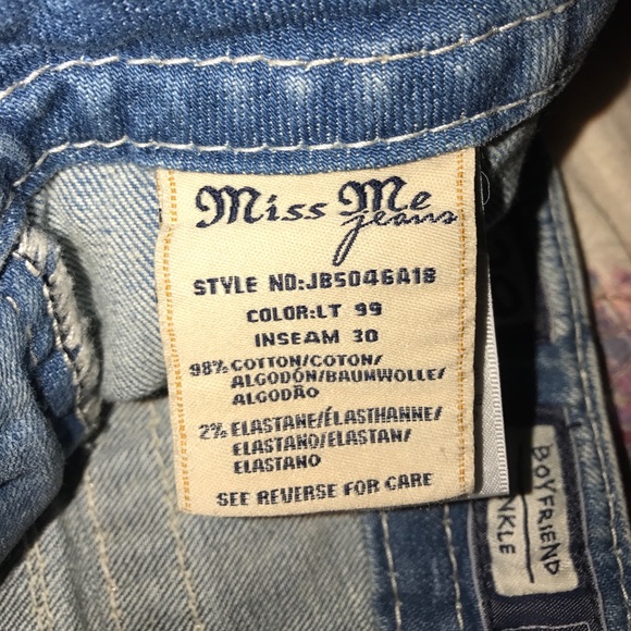 NWOT Miss Me Silver Stitch Boyfriend Jeans – Size 29 (Stretch) - Picture 6 of 9