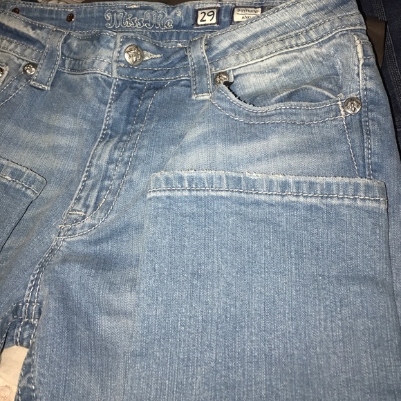 NWOT Miss Me Silver Stitch Boyfriend Jeans – Size 29 (Stretch) - Picture 3 of 9