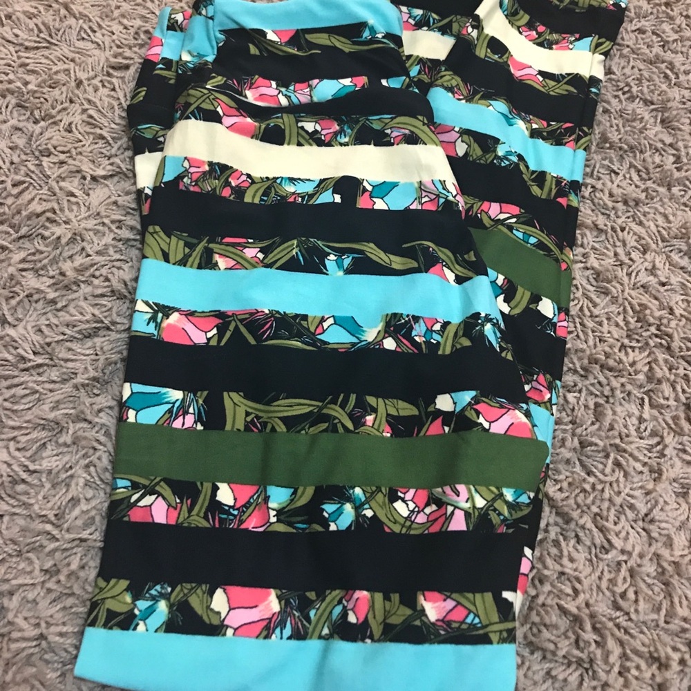 Brand new Lula Roe leggings. Os! Total unicorn