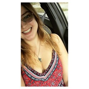 Meet your Posher, Victoria