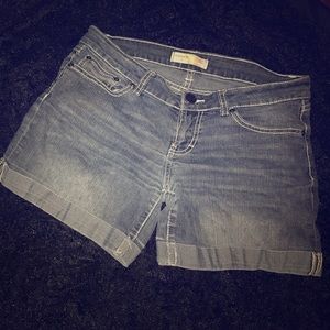 Cute denim shorts