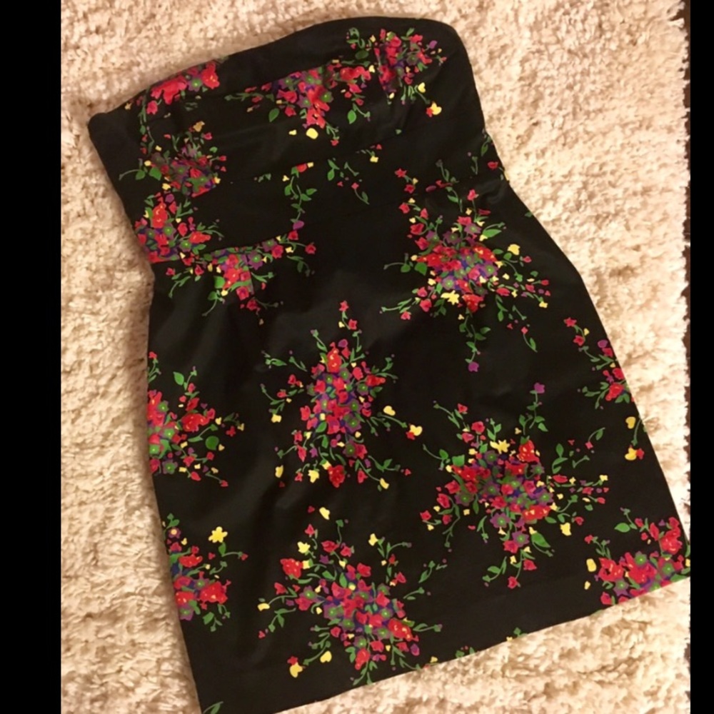 Black floral Free People Dress- great condition!