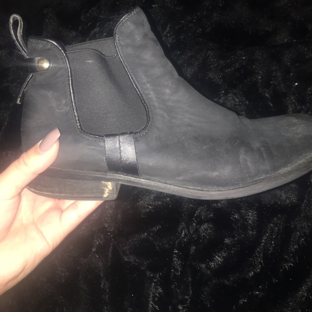 Size 10 Steve Madden Booties