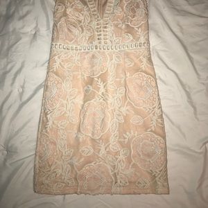 Short nude/lace party dress