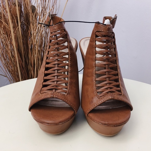 🎉LAST ONE 🎉Steve MaddenCognac Wedges G-Karlin - Picture 2 of 7