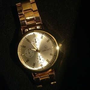 Gold Watch by Geridun