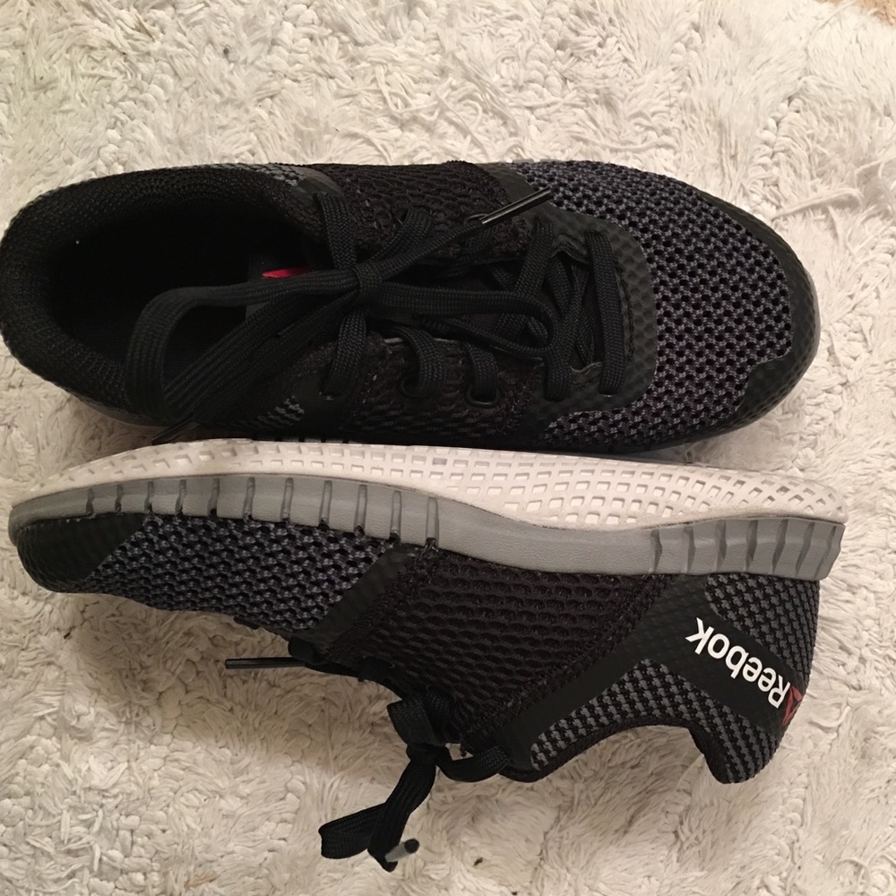 Kids reebok tennis shoes