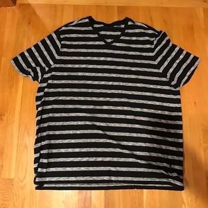 Perry Ellis V-Neck Tee