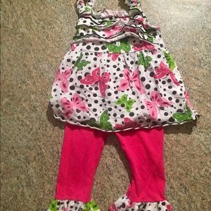 Summer shirt with matching Capri leggings