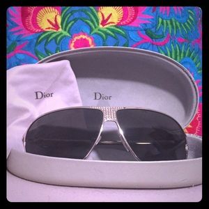 Authentic Christian Dior Aviator sunglasses☀️