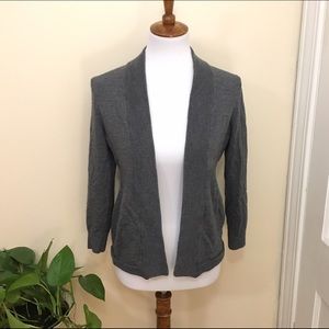 Sale🌸 Talbots cardigan 100% Merino wool.