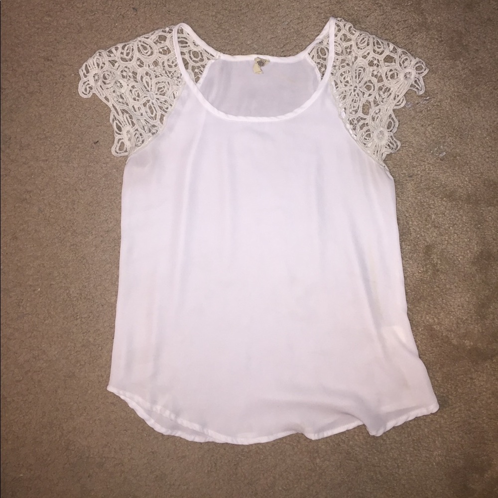 Off white, short sleeve shirt.