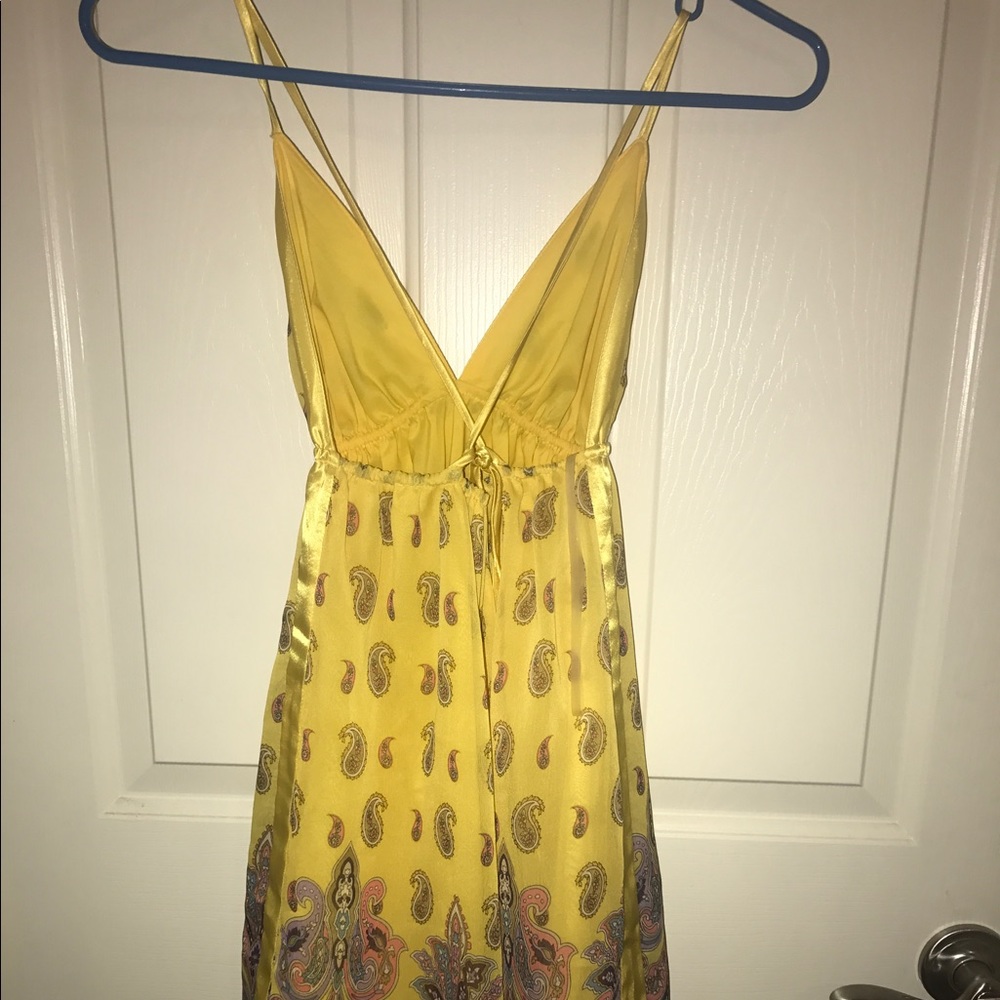 Dress - Picture 2 of 3