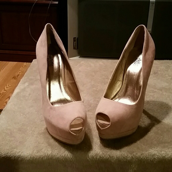 Hells - Picture 1 of 2