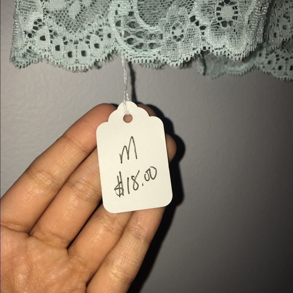 Pale blue lace bralette - Picture 3 of 3