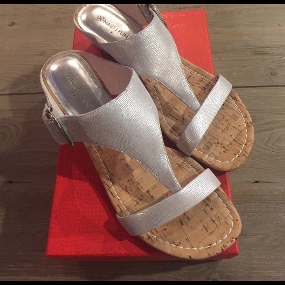 Donald J. Pliner Shoes - Donald J. Pliner Silver Metallic Lizard Sandal