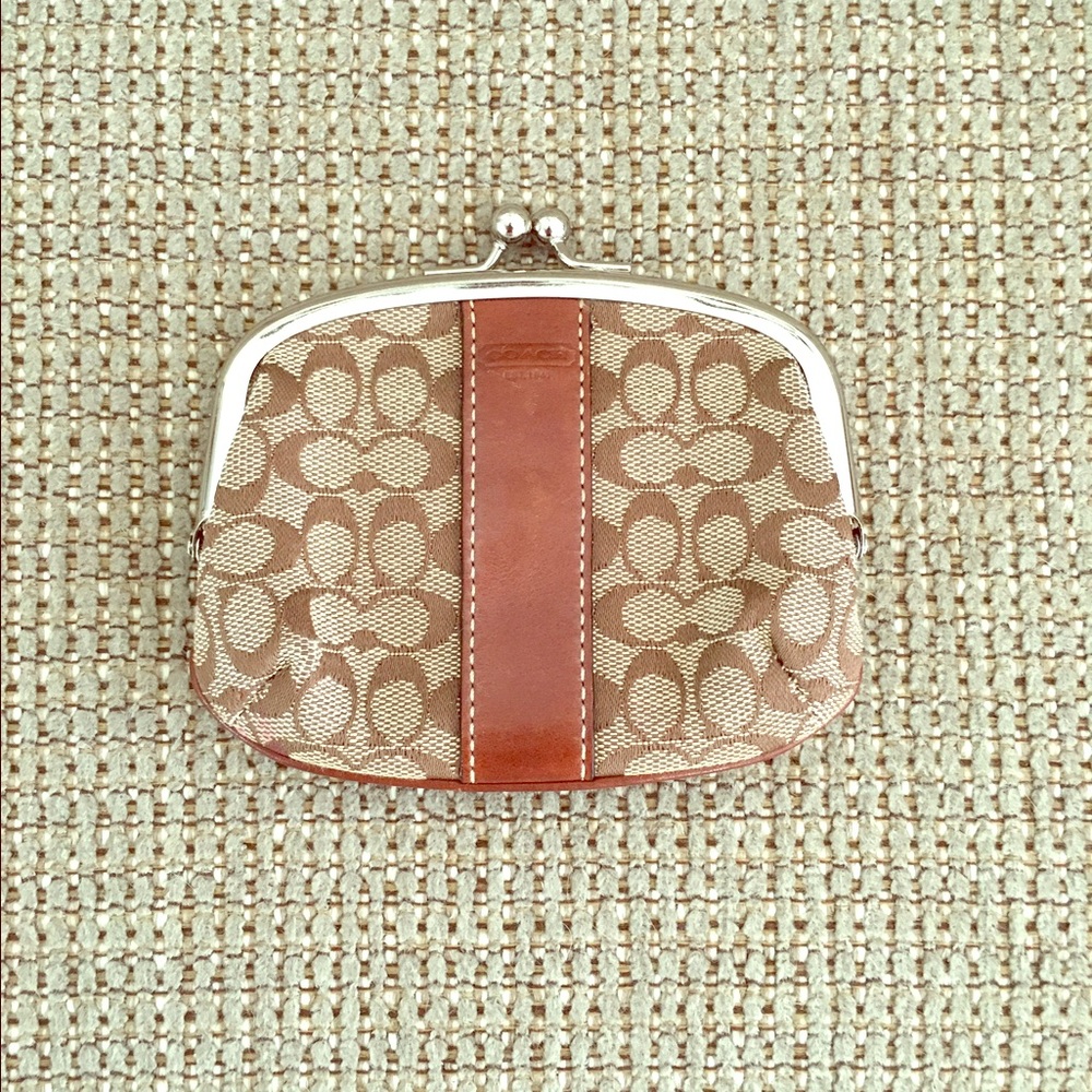 COACH Kisslock Wallet