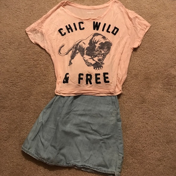 🔥 Express small crop top - Picture 2 of 3