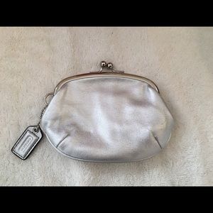 COACH Kisslock Wallet