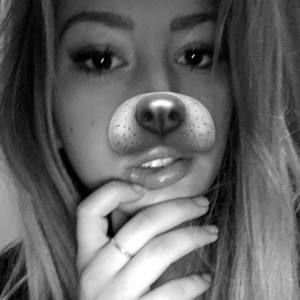 Meet your Posher, Isabelle