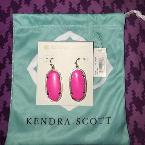 Pink Kendra Scott earrrings