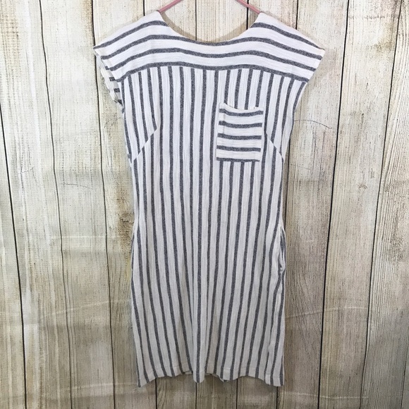 Olive & Oak Dresses & Skirts - Olive & Oak Striped Dress