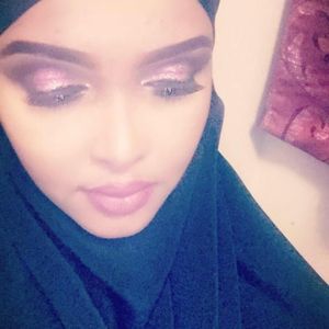 Meet your Posher, Hodo