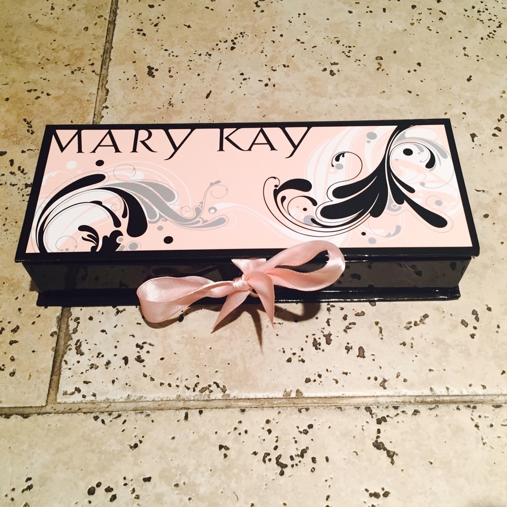 Mary Kay Perfume Set (5 Mini Bottles)