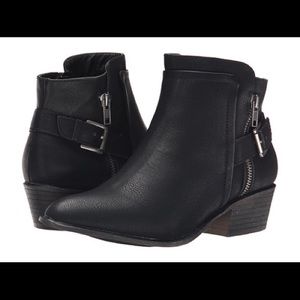Steve Madden-Madden Girl Hunttz Booties