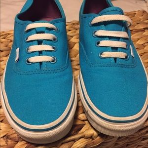 !! SALE !! Electric Blue Authentic Vans