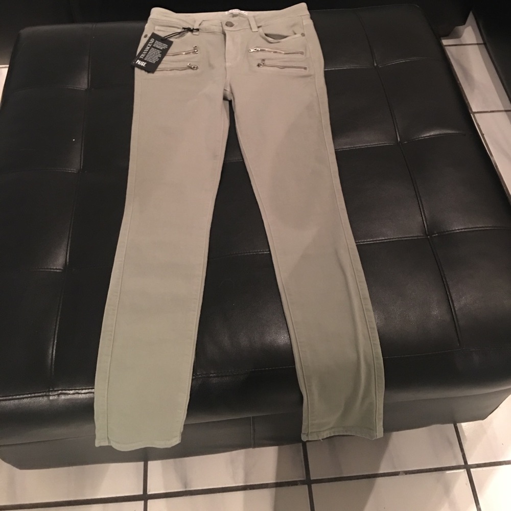 Stretchy light green