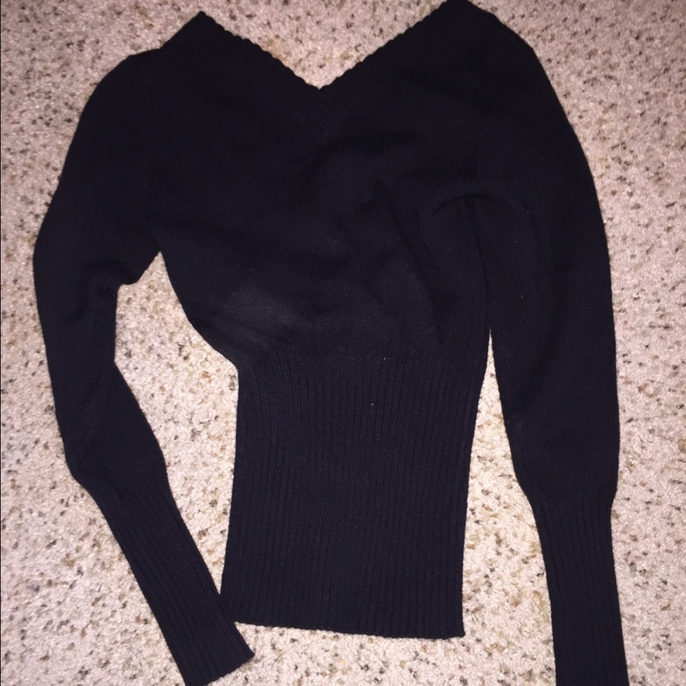 GUESS Fitted Sweater - Picture 2 of 3