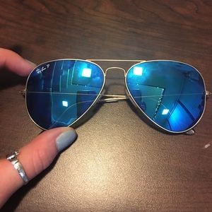 Blue aviator ray bans
