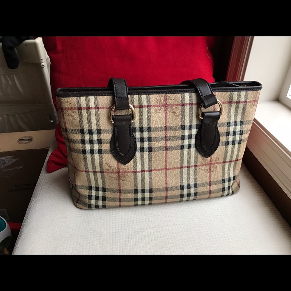 **SOLD**Authentic Burberry Nova Tote