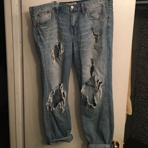 Madewell distressed boyjeans