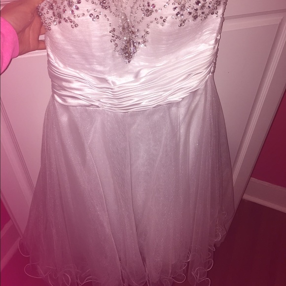 Pure white shortened dress - Picture 2 of 6