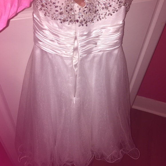 Pure white shortened dress - Picture 4 of 6