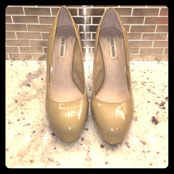 NUDE PUMPS Patent round toe HEELS Steve Madden - Picture 2 of 4