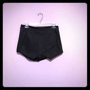 Black high waisted shorts