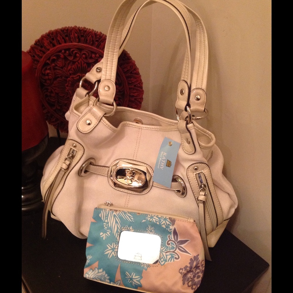 ❌Sold❌White Kathy Van Zeeland Purse