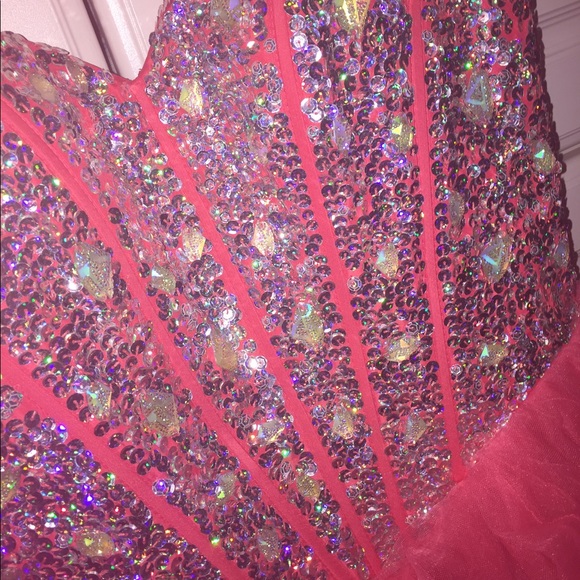 bright pink shortened dress - Picture 4 of 5