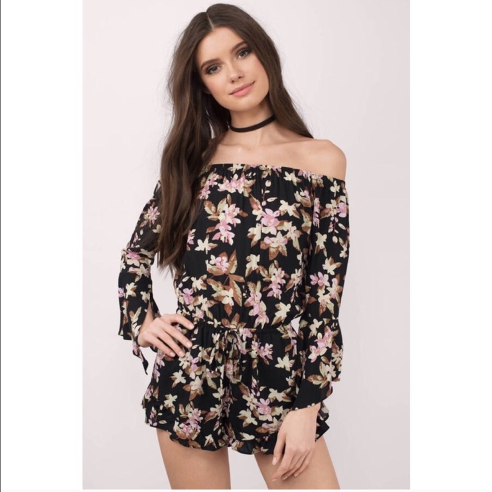 Florals off the shoulder Romper