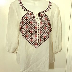 4 for $20 Embroidered peasant top