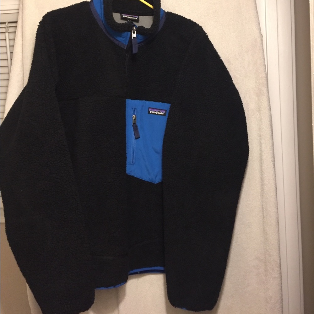 Patagonia black and blue retro jacket men's large