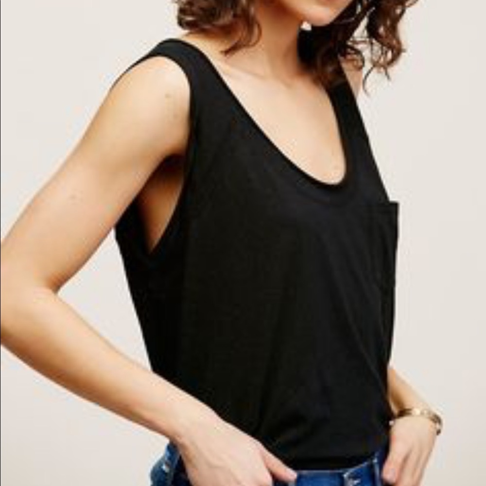 🦄CLEANOUT SALE!🦄 free people tank