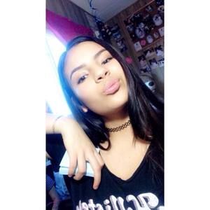 Meet your Posher, Abril