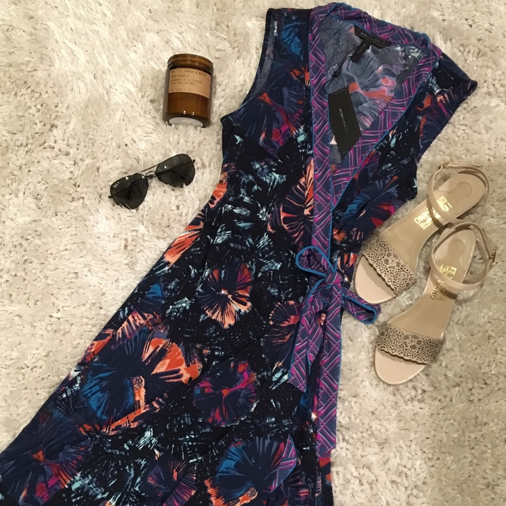 BCBG MAXAZRIA sleeveless dress - Picture 2 of 3